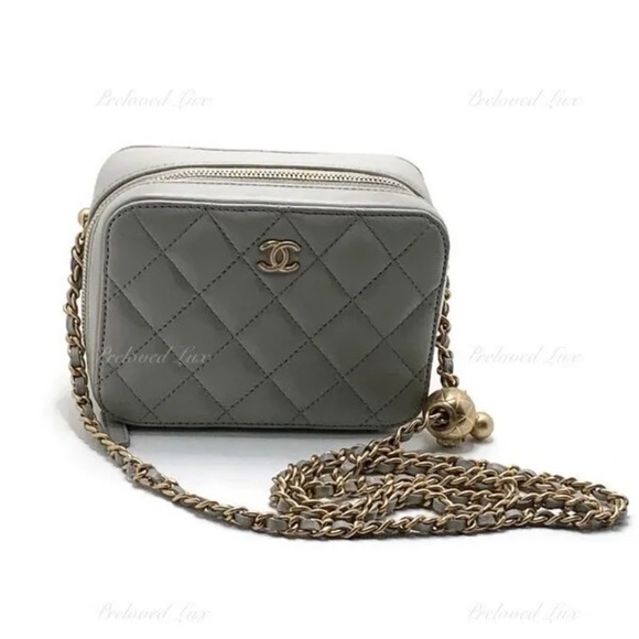 Authentic CHANEL Grey Lambskin Pearl Crush Mini Vanity Camera bag - Picture 2 of 13